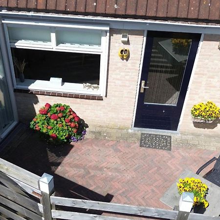 Knuusje: Knus En Gastvrij! Vila Vrouwenpolder Exterior foto